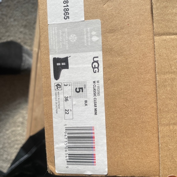 Ugg women boots - Picture 2 of 2